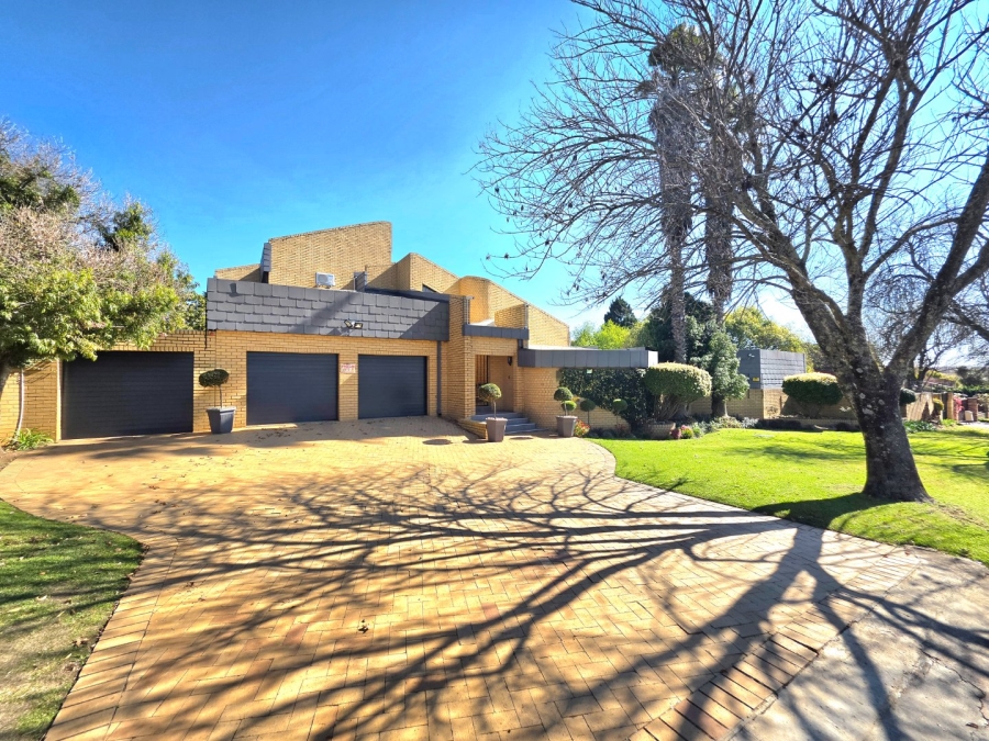 4 Bedroom Property for Sale in Panorama Free State
